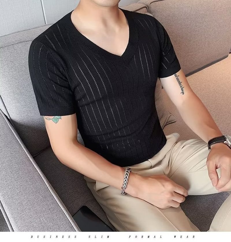 Männerkleeder 2024 Summer Kuerzärmlech Dënn T-Shirt fir Männer Nei High-End Männer All-Match Hallefärmlech Hohl V-Ausschnëtt Slim Moud T-Shirt_voghion.com