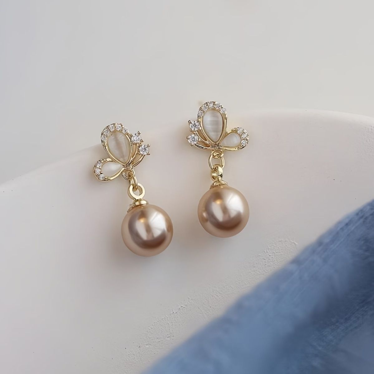 Eleganti orecchini a bottone in oro champagne con perle per donna con ago in argento, design di nicchia, orecchini a farfalla con pietra occhio di gatto dal temperamento squisito_voghion.com