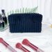 Make-up-Tools & Zubehör Neue Cord-Kosmetiktasche für Damen, tragbar, große Kapazität, modische Streifen, weich, hautfreundlich, Kosmetiktasche_voghion.com
