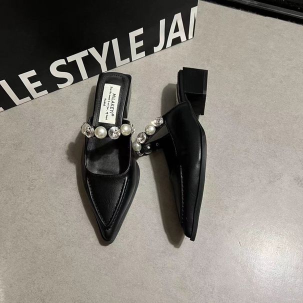 2025 Sommer Neue Mode Perle Strap Vielseitig Täglich Einfachen Stil Quadratischen Absatz Spitz Zehe Pantoletten_voghion.com