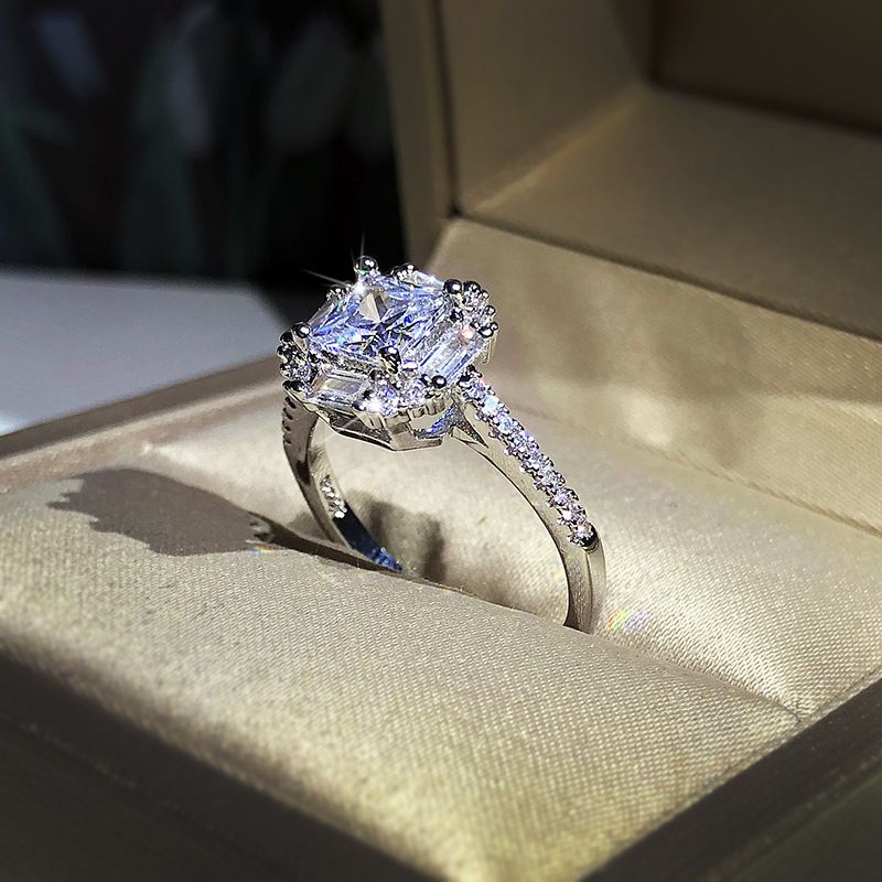 Neu Moissanite Überzogene Vier-Prong Princess Cut Diamant Ring frauen Hochzeit Paar Ringe_voghion.com