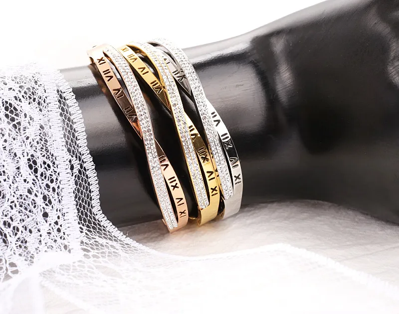 Roman Letters Titanium Steel Bracelet Hollow Female Letter Buckle Bracelet K Gold Star Bracelet_voghion.com