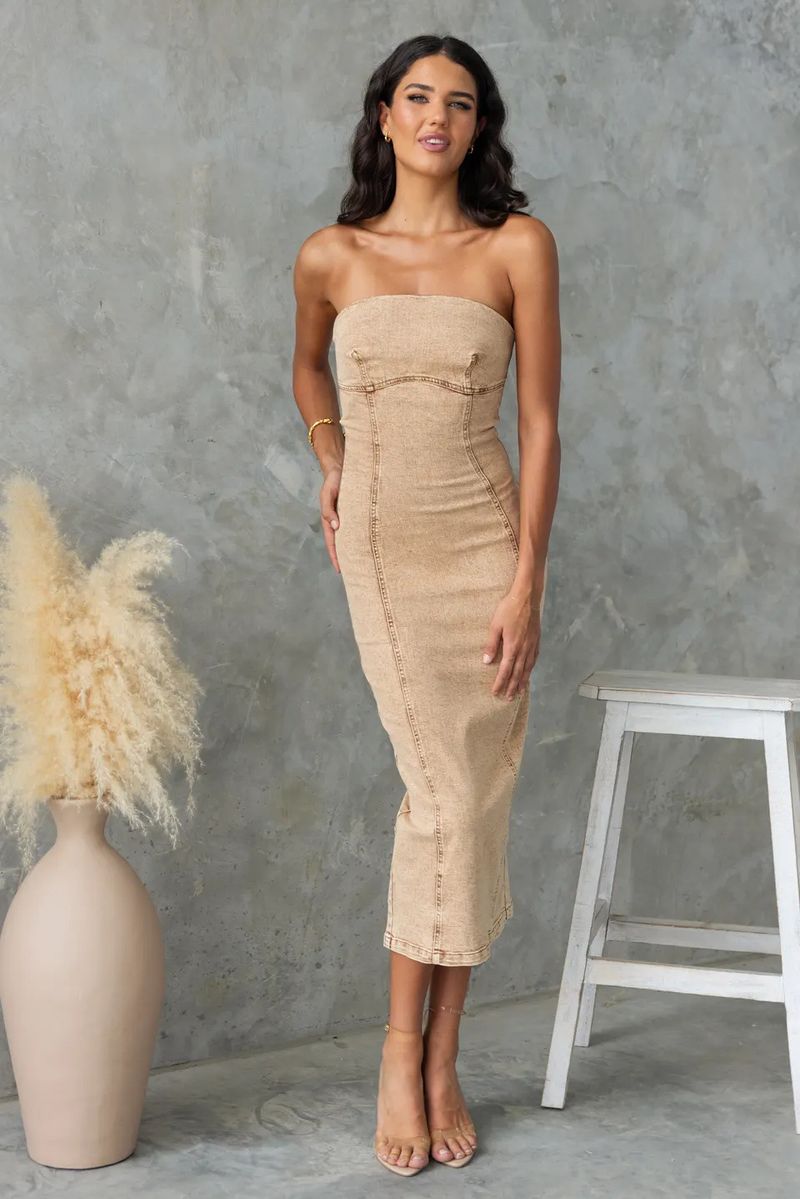 Damenbekleidung im neuen Stil, Brust eingewickelt, sexy, heißes Mädchen, Spleißen, schlankes Jeanskleid_voghion.com