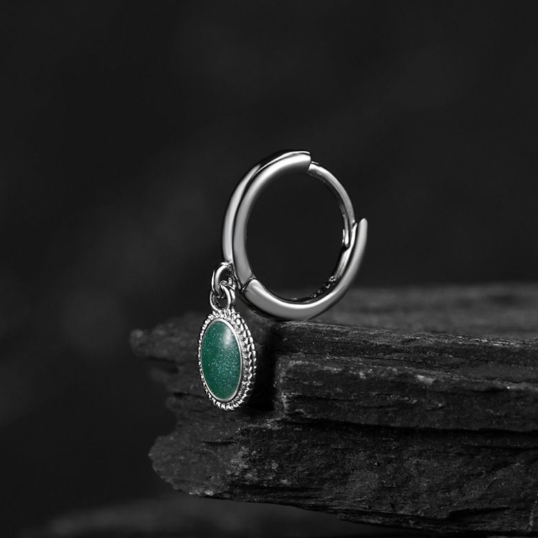 Versilberte Deng Wei-Ohrringe für Herren im gleichen Stil mit grüner Emaille-Tropfenglasur, Hip-Hop-Ohrringe, Ins-Ohrschmuck für Frauen_voghion.com