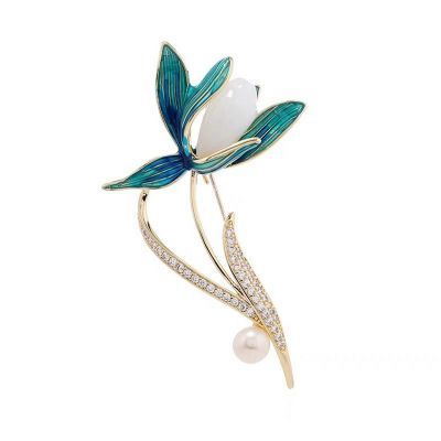 Senden Sie Lehrerin chinesische Stil Magnolienbrosche, Damen modisches Temperament, leichte Luxus-Brosche Zubehör, Nische_voghion.com