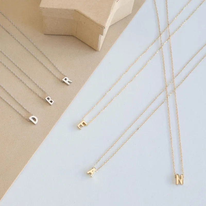 Pronta consegna FSUNION Nuovo arrivo Moda Piccola collana iniziale Oro Argento Colore Taglio Lettere Singolo Nome Choker Per Donne Ciondolo_voghion.com