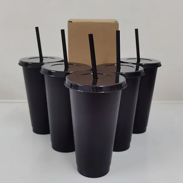 Pacote com 5 copos plásticos reutilizáveis com tampas e canudos, 24 oz, à prova de vazamentos, para café gelado, bebidas geladas, viagem, escritório, par_voghion.com