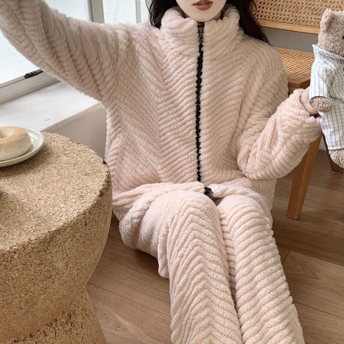 Long hair cut flower sleepwear for women in winter 2023, stand up collar zipper cardigan, long pants with plus size 220_voghion.com