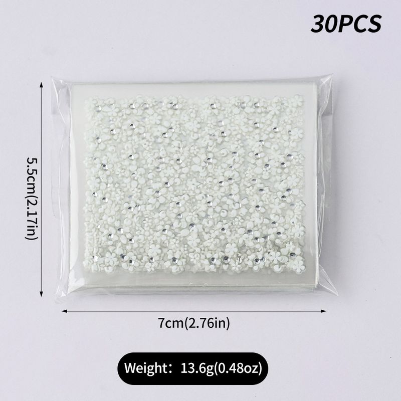 Autocollants pour ongles fleurs 3D - 30 pièces, différents styles | Autocollants noirs, blancs et colorés pour filles | Décoration nail art DIY, facile à appliquer et imperméable_voghion.com