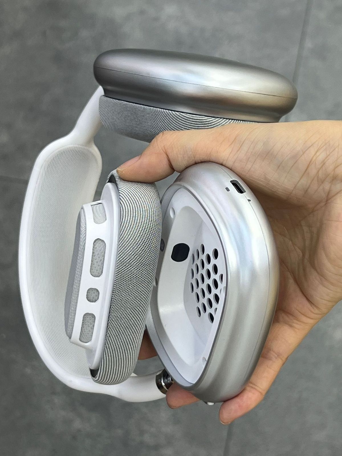 MAX Magnetic Suction Head Bluetooth Headset Appearance Wireless Headset Pop-up Headphones_voghion.com