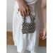 Borsa a tracolla intrecciata a mano con catena argentata esterna, mini borsa a tracolla con perline, nuova primavera ed estate 2025, casual, elegante, squisita._voghion.com