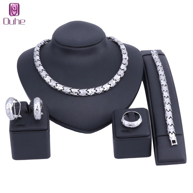 Mode Dubai smyckesset för kvinnor Afrikanska pärlor Guldfärg nigerianska kostymsmycken Halsband Örhänge Ring_voghion.com