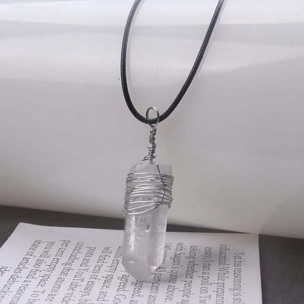 Halskette mit natürlichem sechseckigem Kristallanhänger – unregelmäßiger Jadestein mit langer, gewundener Kette, Schmuck mit heilender Energie_voghion.com