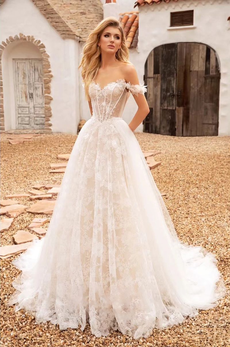French One Shoulder Light Wedding Dress New Bride Simple High End Feeling Out Of The Door Gauze Female Temperament Main Wedding Dress_voghion.com