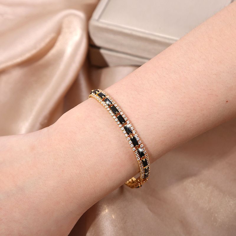 Nova pulseira de tênis hip-hop com zircônia colorida de três fileiras incrustada, moda simples, leve, luxuosa, unissex_voghion.com