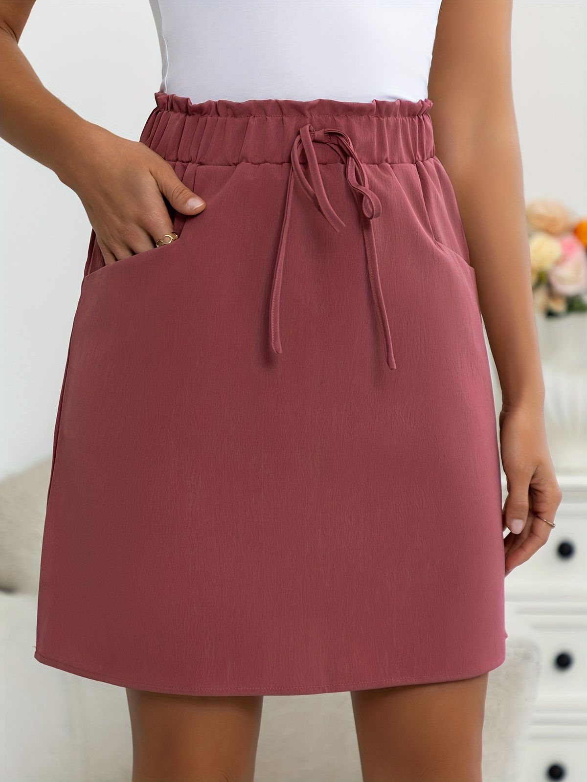 Gonna a mezza lunghezza con elastico in vita e temperamento, gonna che abbraccia i fianchi, ragazza piccola e piccante, gonna corta antiscivolo a trapezio_voghion.com