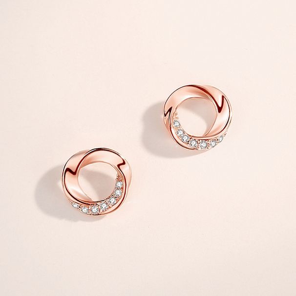 Boucles d'oreilles en argent sterling S925 Mobius pour femmes, petites boucles d'oreilles torsadées micro incrustées, boucles d'oreilles géométriques simples_voghion.com