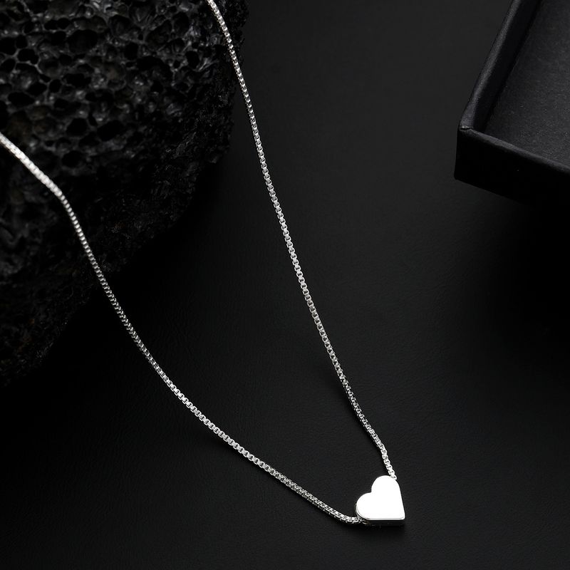 Silver love pendant, sweet heart shaped small ladies' short fashionable and versatile clavicle chain_voghion.com