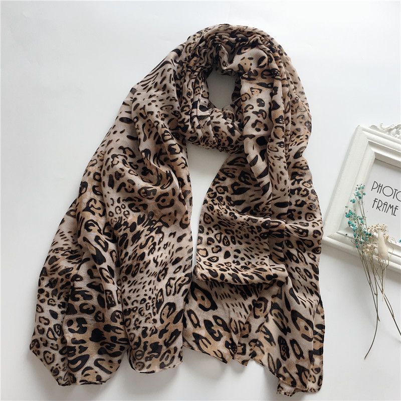 2025 European And American Leopard Print Bali Silk Printed 3 Colors Available Small Stone Beach Sunscreen Air_voghion.com