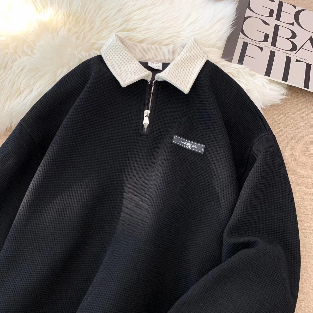 Men's Long-Sleeve Polo Shirt – Retro-Inspired Stand Collar Pullover With Colorblock Design (Black/Green/Khaki)_voghion.com