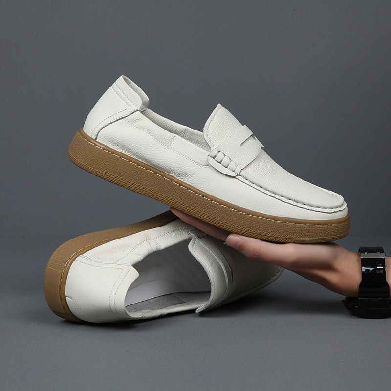 2025 New Breathable One Step Stepping Head Layer Leather Soft Bottom Bean Comfortable Lazy Le Fu Versatile Men's Shoes_voghion.com