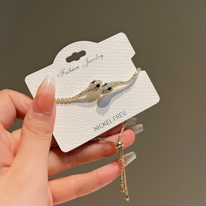 Hübsches schlangenförmiges Armband mit Kordelzug, eingelegt mit Diamanten, Nische und vielseitiges, schlichtes Zirkonarmband_voghion.com