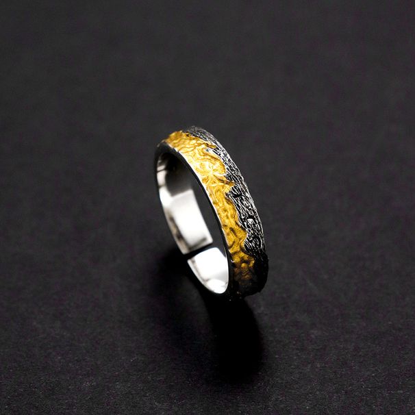 The 'Shang' Men's Made Of Pure Silver And Does Not Fade. It Is Light Luxury Niche Ring With A High-end Design_voghion.com
