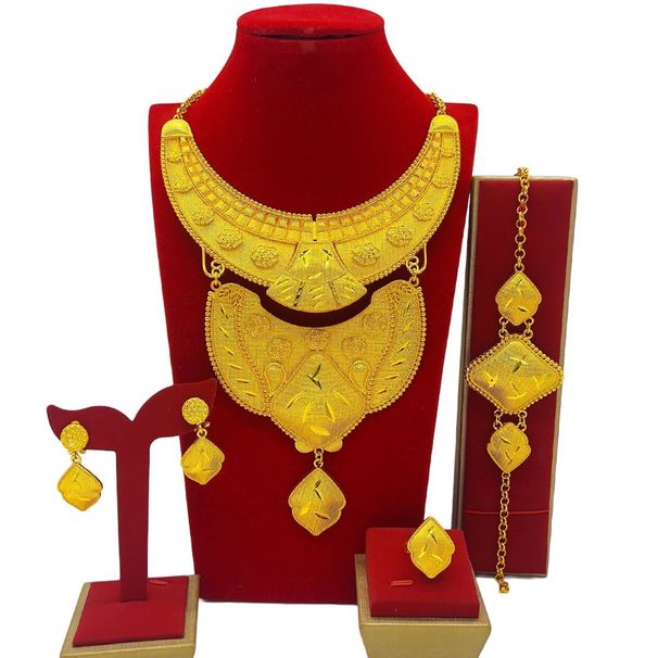 Set di orecchini e collana con decorazione in lega a quattro pezzi in stile etnico di lusso alla moda_voghion.com