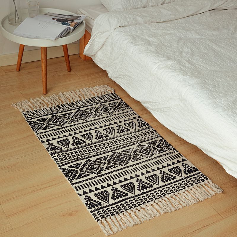 Tappeto in filo di cotone fatto a mano in stile nordico, bianco e nero, con nappe, per ingresso, soggiorno, divano, coperta, resistente allo sporco, comodino_voghion.com