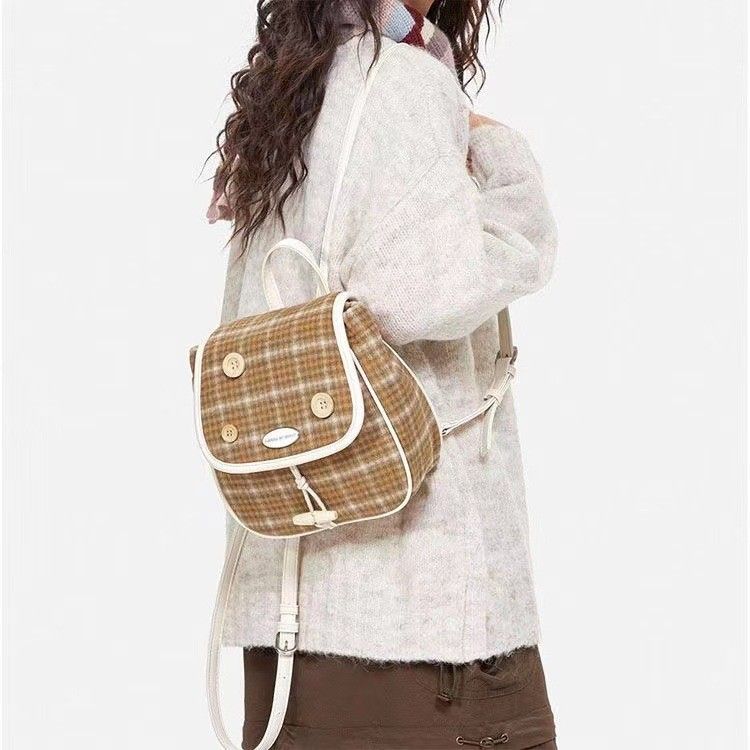 Winter Rot Kariert Klein Damen 2025 Neue Mini Reise Tragbarer Leichter Pendlerrucksack Schultasche_voghion.com