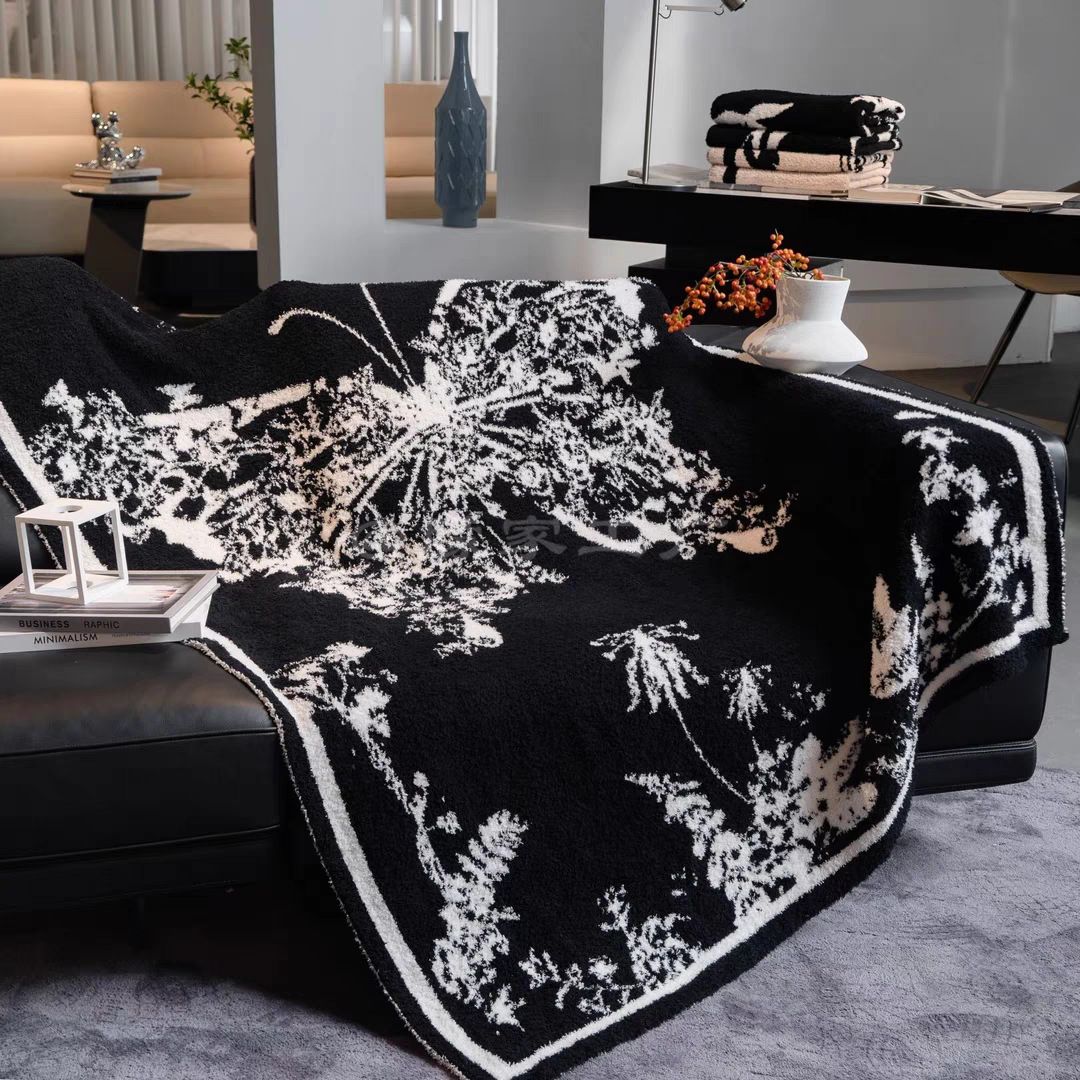 Butterfly Sofa Knitted Super Nap Bed Decoration Soft Veet Blanket_voghion.com