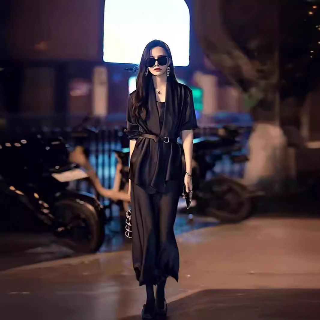 Trendy satijnen zomerpak van dit jaar, elegante jurk van topkwaliteit, tweedelig setje voor dames_voghion.com