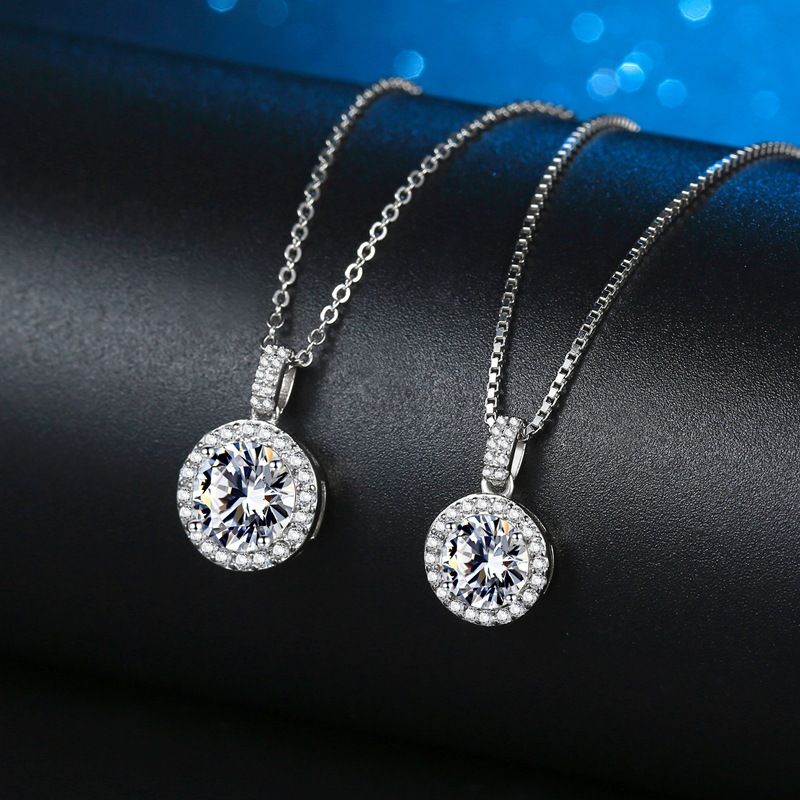Collana con moissanite intarsiata da un carato, collana con clavicola in moissanite intarsiata in argento sterling, modello femminile semplice, trasmissione in diretta con vibrato_voghion.com