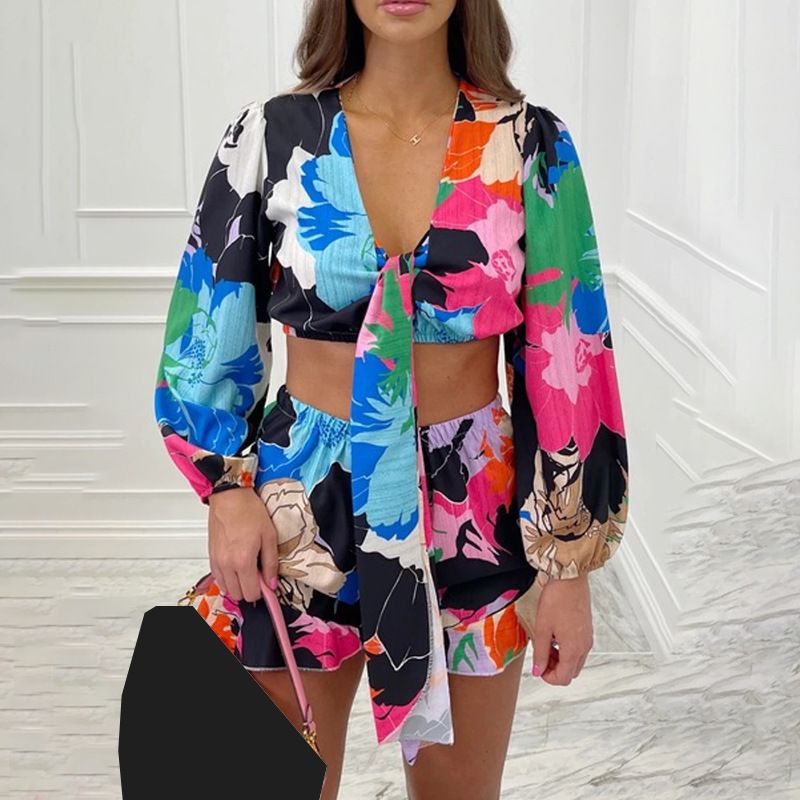 Nouveau style banlieue tempérament imprimé cardigan hauts shorts décontractés costume deux pièces pour les femmes_voghion.com