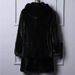 Cappotto in pelliccia sintetica di lusso per donna - Giacca invernale lunga con cappuccio e tasche, capospalla caldo di grandi dimensioni per uno stile elegante e casual (nero)_voghion.com