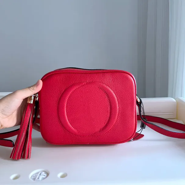 Klassische Designer-Kamera-Crossbody-Tasche aus Leder für Damen, Clutch, Schultertasche für Schnappschüsse, Quastendekoration 0018_voghion.com