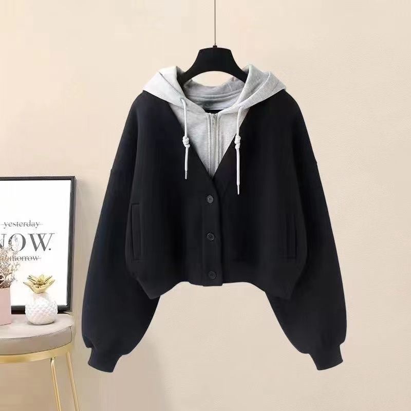 ​​„Set aus kurzem Kapuzenpullover und Hose mit weitem Bein für Damen – Zweiteiliges Outfit mit Optionen für schmale und lockere Passform“​​_voghion.com