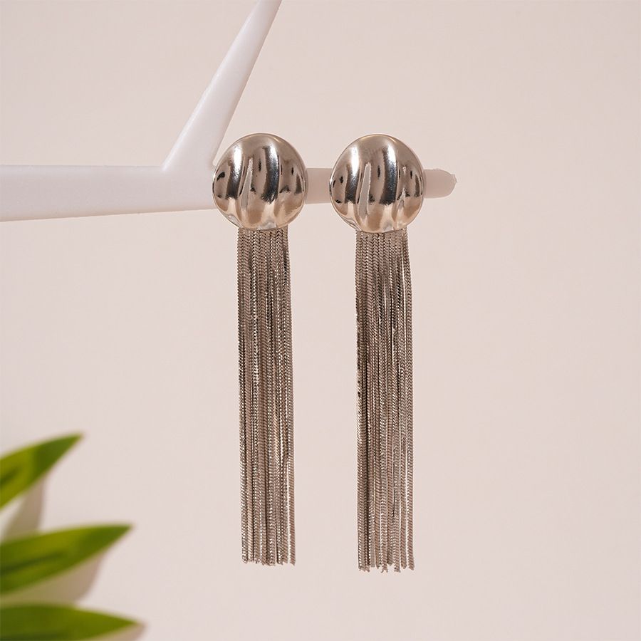 Metallic geometric fringed silver needle earrings elegant niche temperament premium earrings_voghion.com