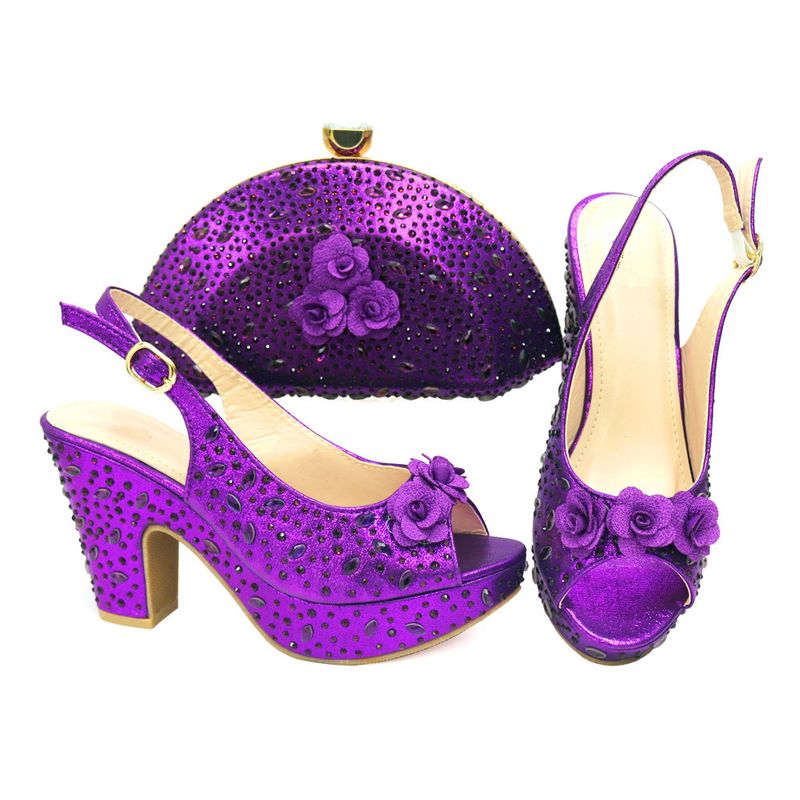 Accessorize Your Stylish Bag With Round Toe Rhinrhinos And Floral High-heeled Sandals_voghion.com