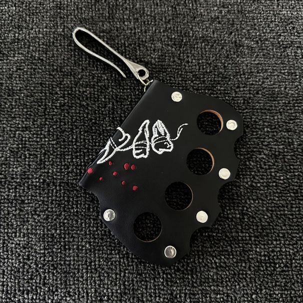 Portachiavi con tirapugni in ottone ricamato a mano retrò, ciondolo per borsa alla moda, ciondolo per cintura con design di nicchia, confine trasversale_voghion.com