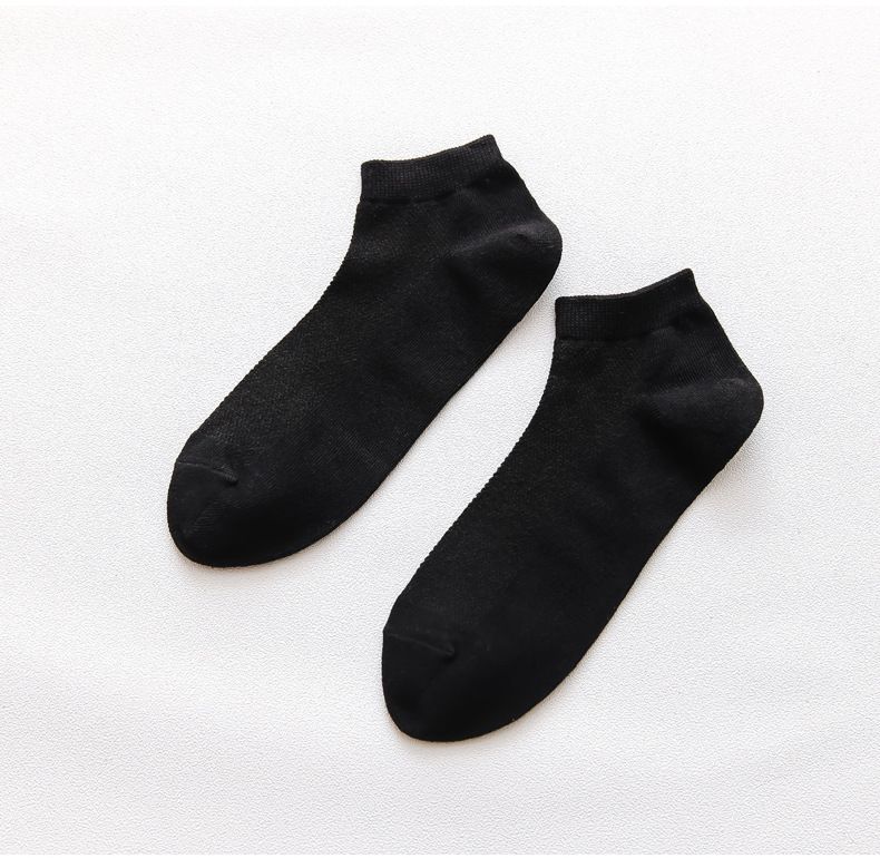 2025d 【Traspiranti e resistenti agli odori】 Calzini da uomo corti in cotone sottile a tinta unita, modello barca a rete estiva 2025_voghion.com