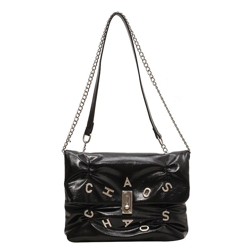 Borsa a tracolla con catena di design di nicchia Borsa a tracolla femminile 2023 Nuova borsa a tracolla semplice casual Borsa per gnocchi Borsa a tracolla_voghion.com
