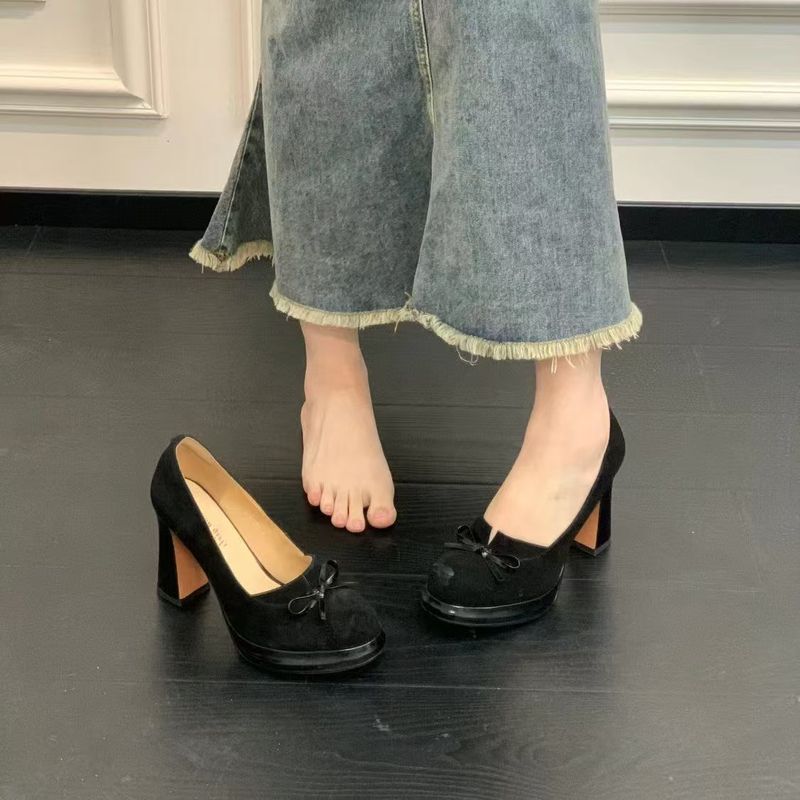 2025 Spring And Summer New Wild Bow Deep V High Heels Casual Daily Temperament Generous_voghion.com