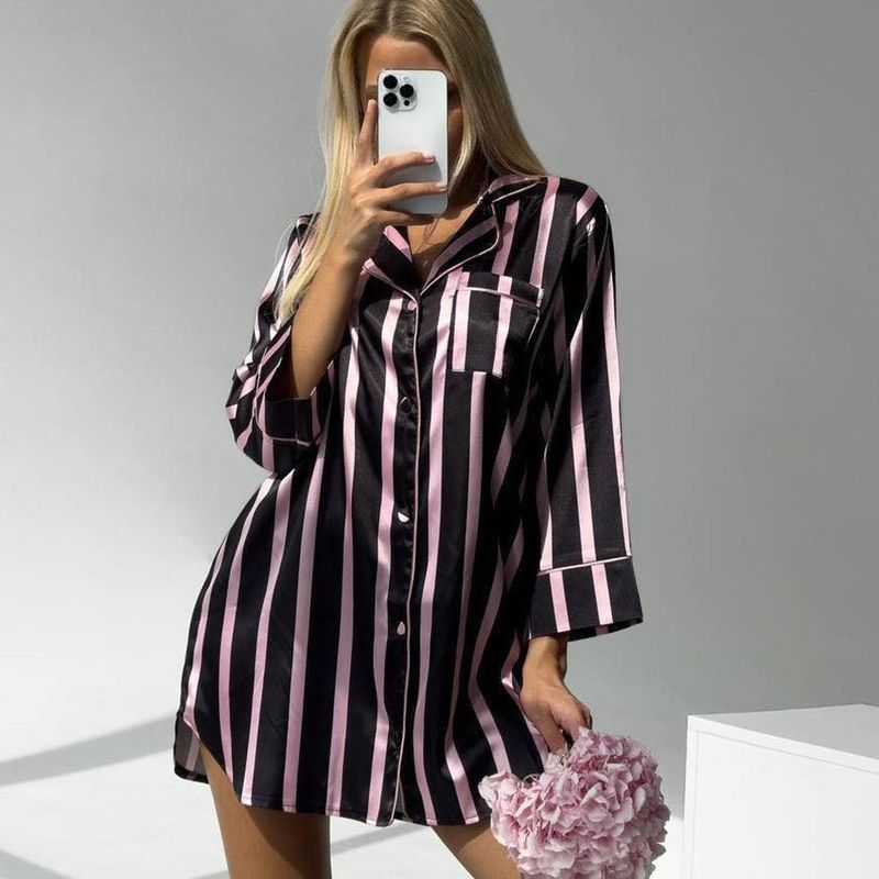​​Damenbluse mit V-Ausschnitt und langen Ärmeln, gestreift – weicher, seidenähnlicher Stoff, locker sitzendes Freizeithemd für Zuhause und Outfits​​_voghion.com