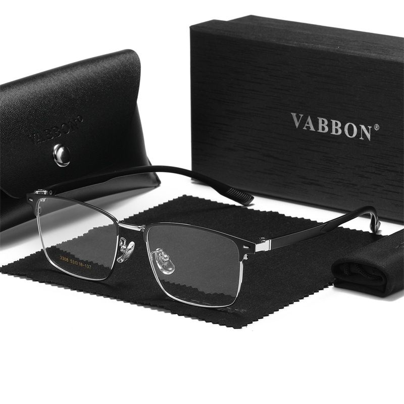 Óculos anti-azul da moda para homens com um toque de luxo e personalidade. Nova armação de metal ultraleve para óculos quadrados planos._voghion.com