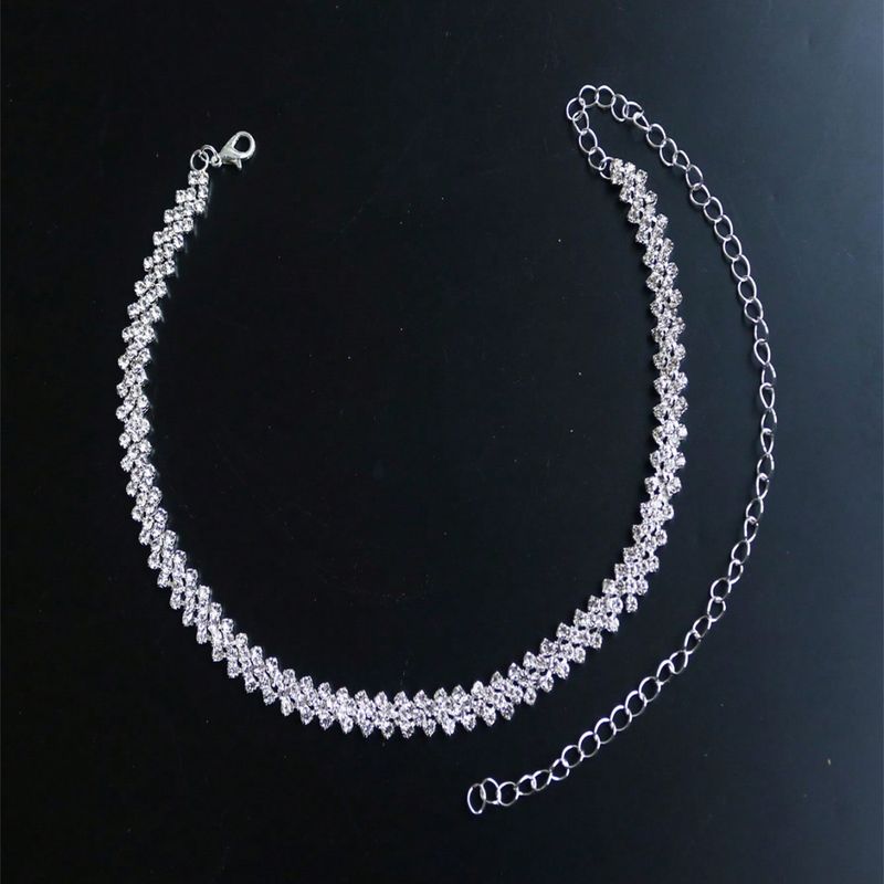 Elegante collana girocollo da donna con strass di cristallo per abiti da sposa, da sera, design a strati in tonalità argento e oro._voghion.com