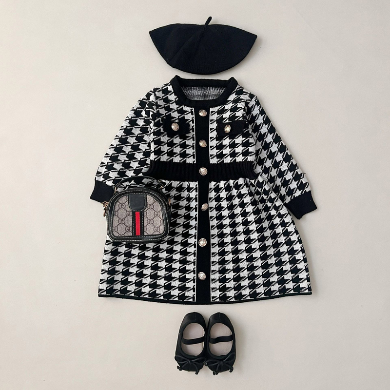 JINYONG2023 Herbst und Winter Neues Kleid im kleinen Duftstil für Mädchen Herbst und Winter Modischer Pullover Gestrickter Karierter Rock_voghion.com