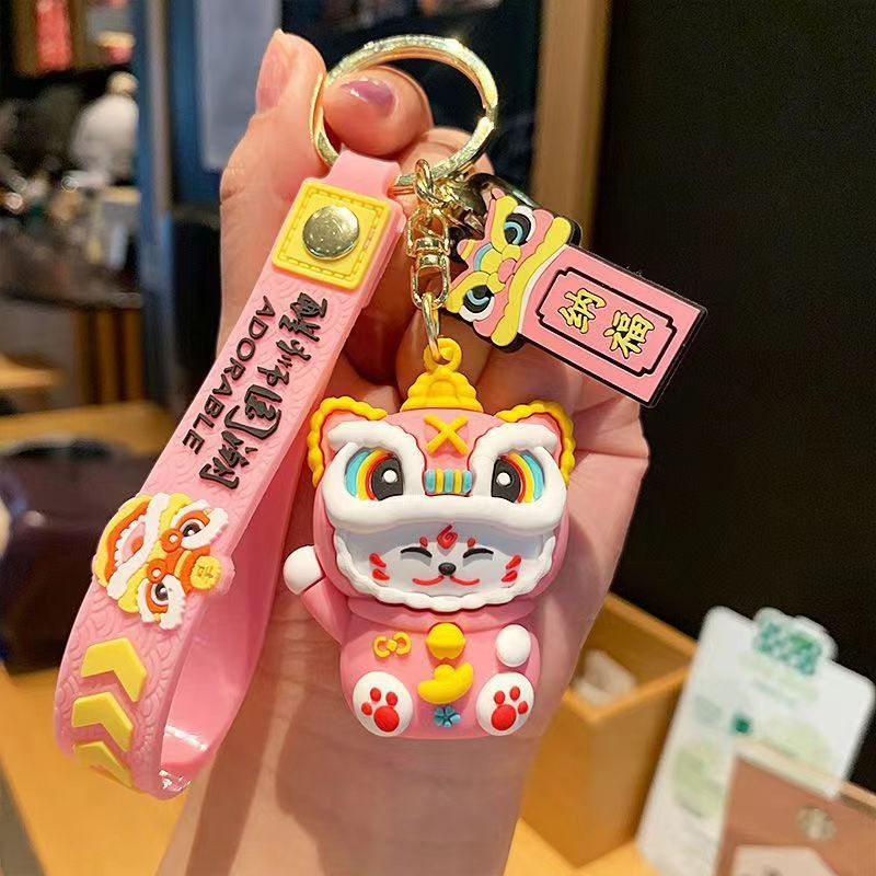 Neujahrs-Maskottchen Löwe Erwachen Glückliche Katze Niedliche Cartoon-Puppe Schlüsselanhänger Auto Rucksack Anhänger_voghion.com