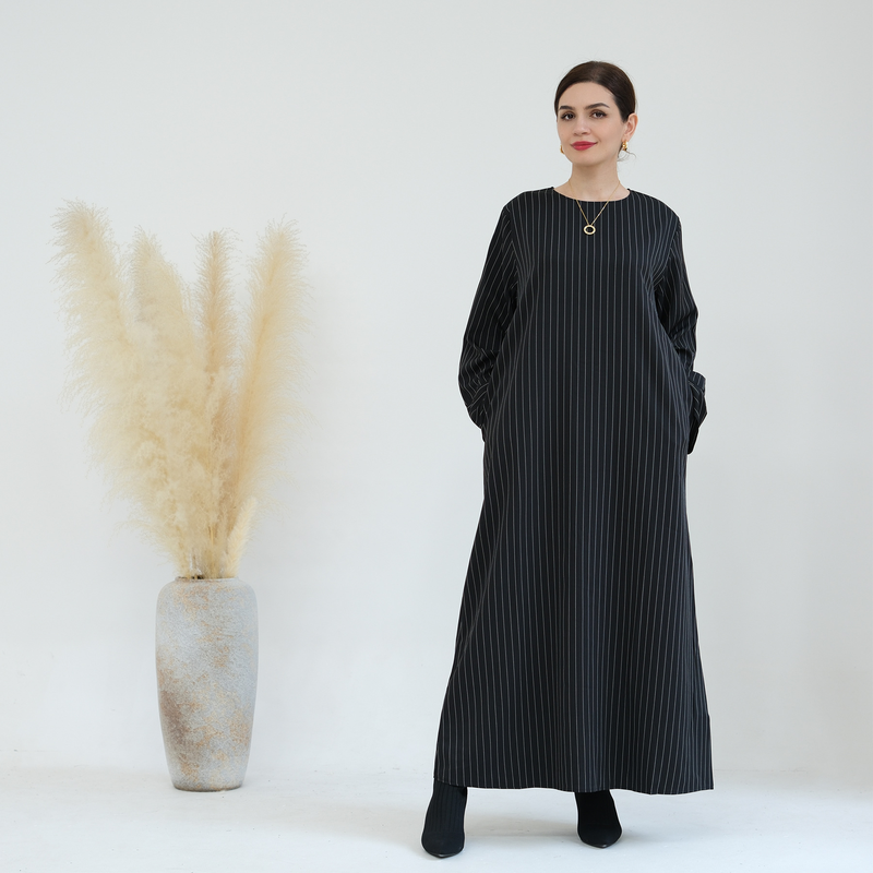 Abito da donna con gonna lunga piccola in vita casual a righe_voghion.com