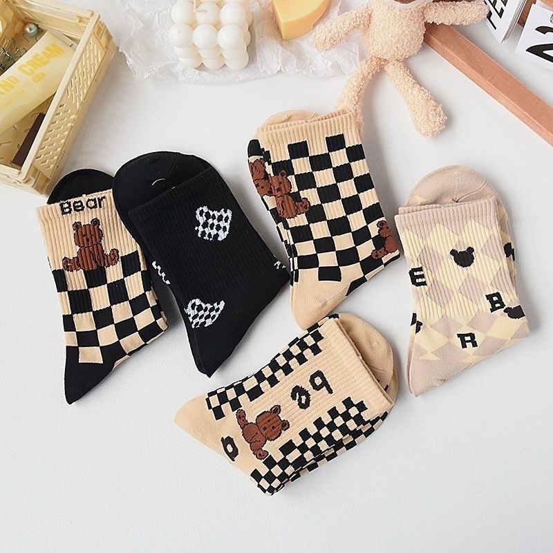 Nuovo orso per donna, calzini a metà polpaccio senza cuciture a quadri, stile autunnale carino Mori di alta qualità, versione coreana_voghion.com